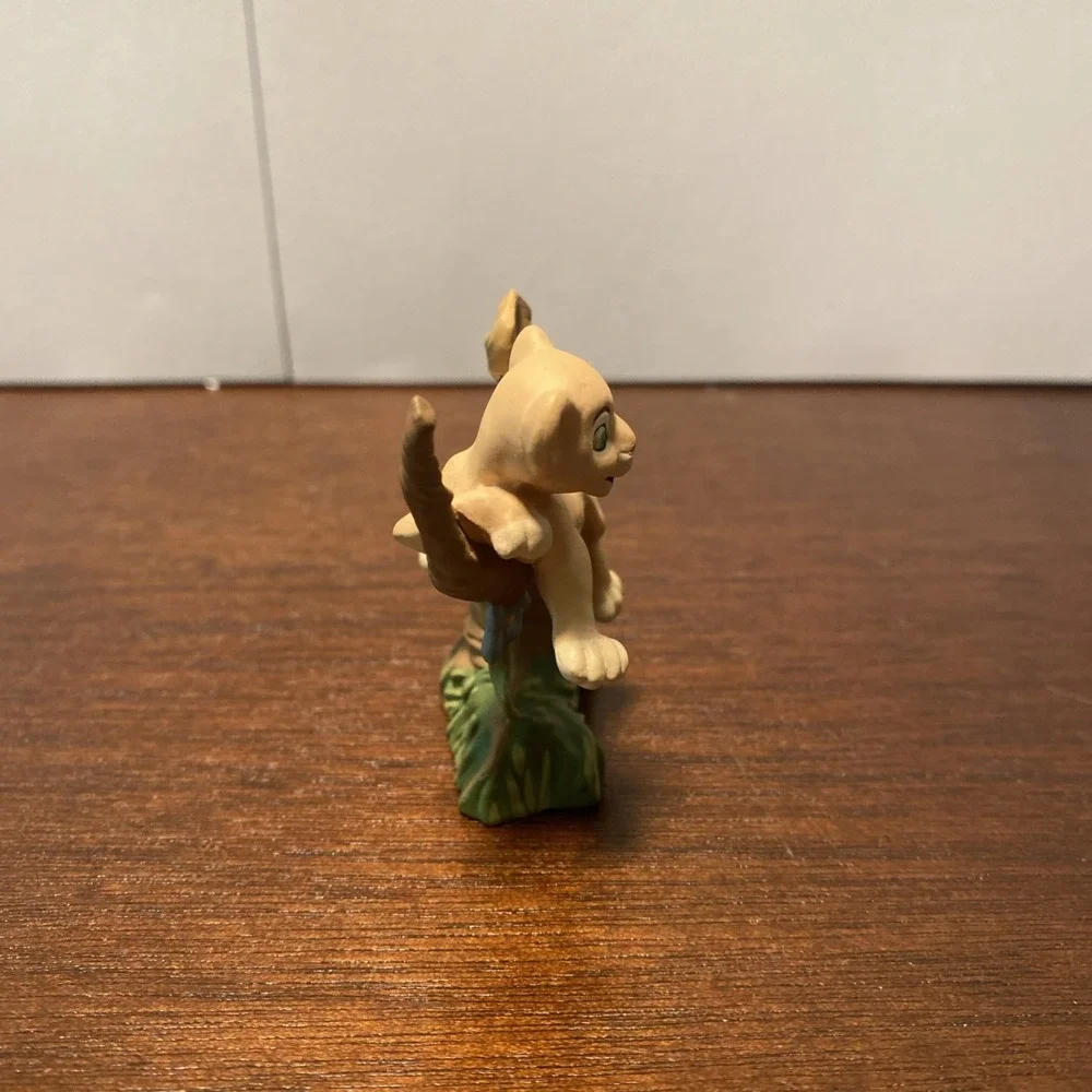 Hallmark Keepsake Ornament 1994 Nala The Lion‎ King
